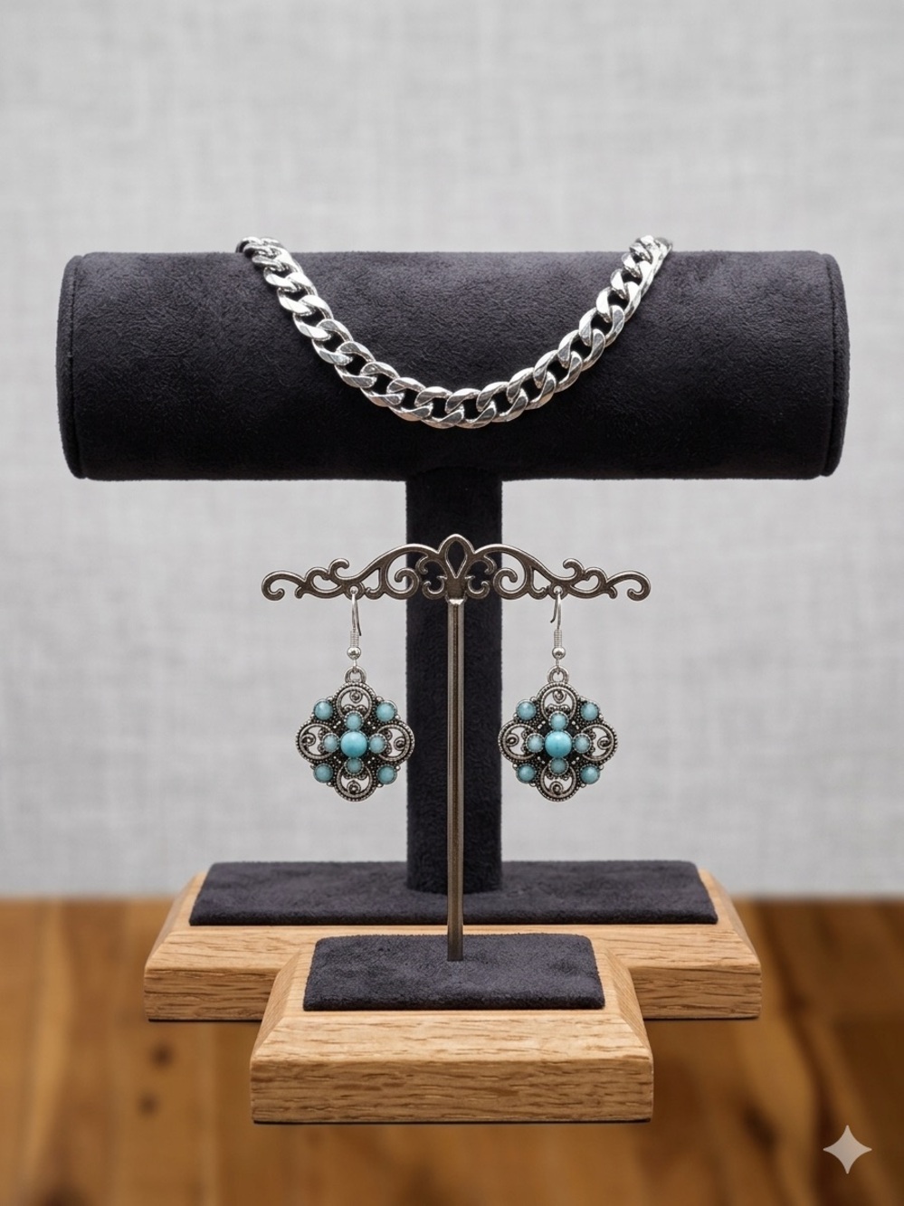 🌸 Silver Chain Bracelet and Turquoise Stone Dangle Earrings Set 🌸